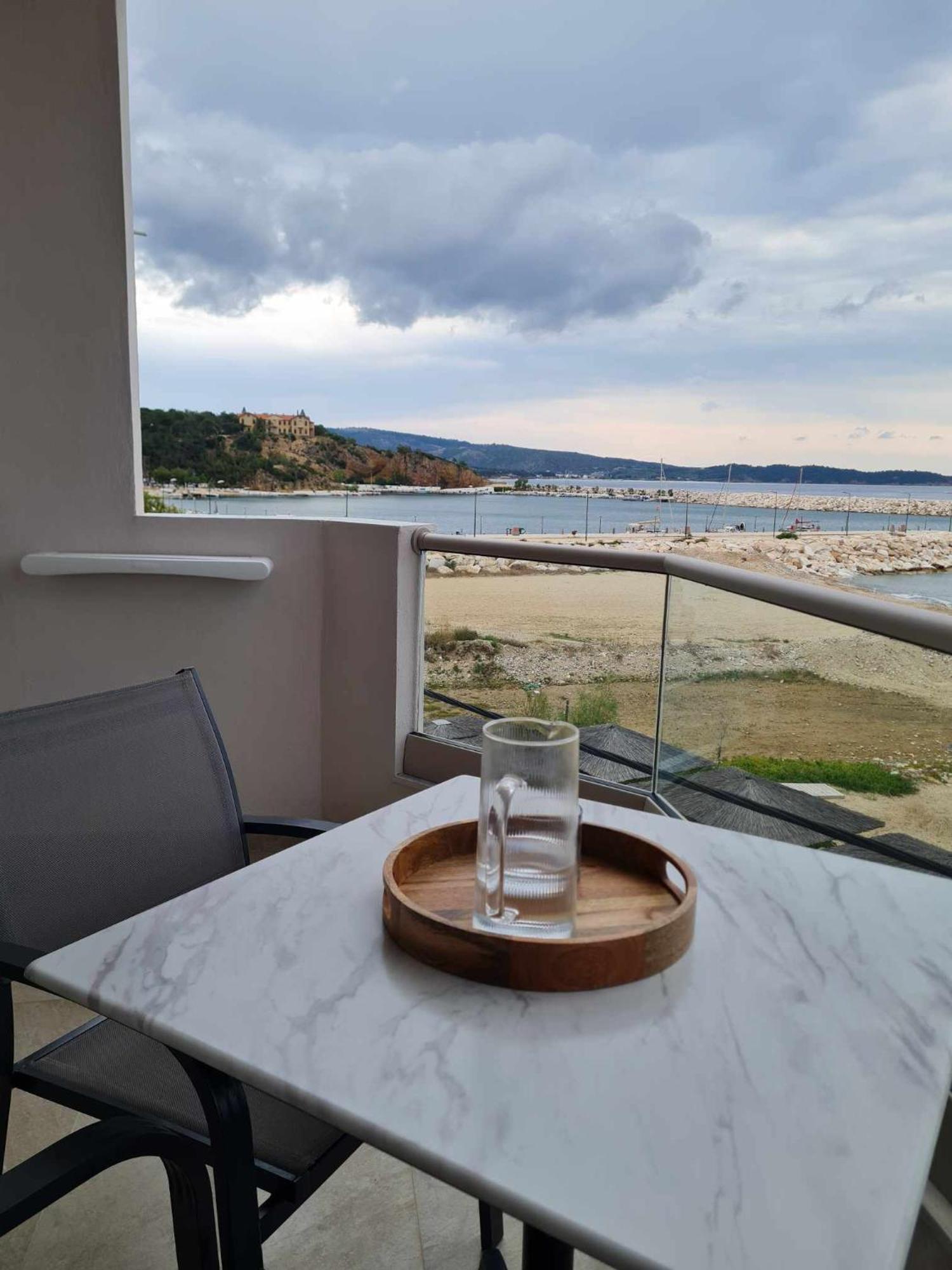Anna Beach Suites Limenária Eksteriør bilde